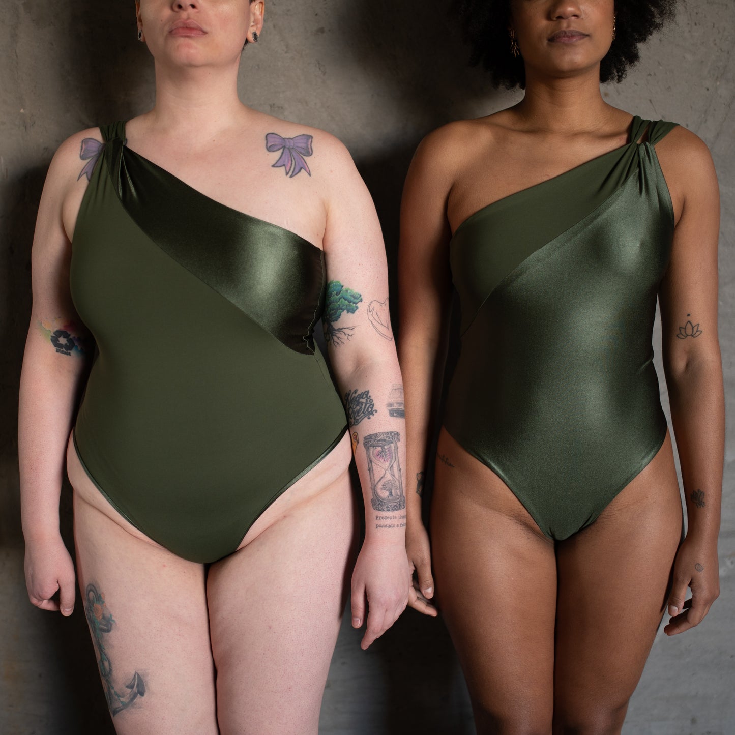 Body Debi Dupla Face